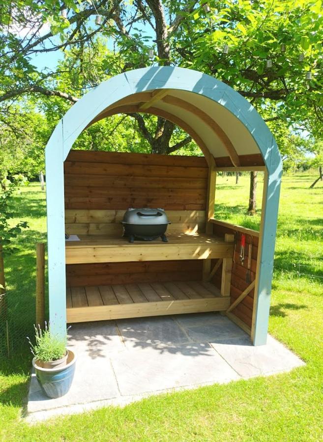 גלסטונברי Orchard Farm Luxury Glamping And Campsite מראה חיצוני תמונה