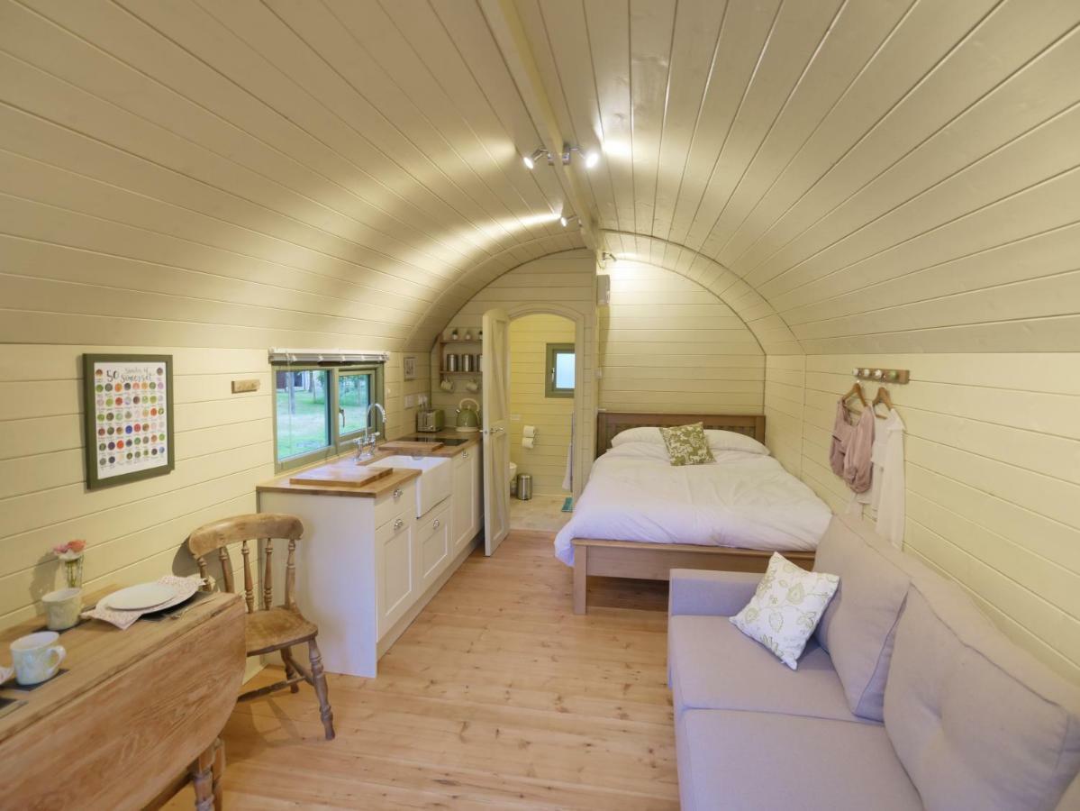 גלסטונברי Orchard Farm Luxury Glamping And Campsite מראה חיצוני תמונה